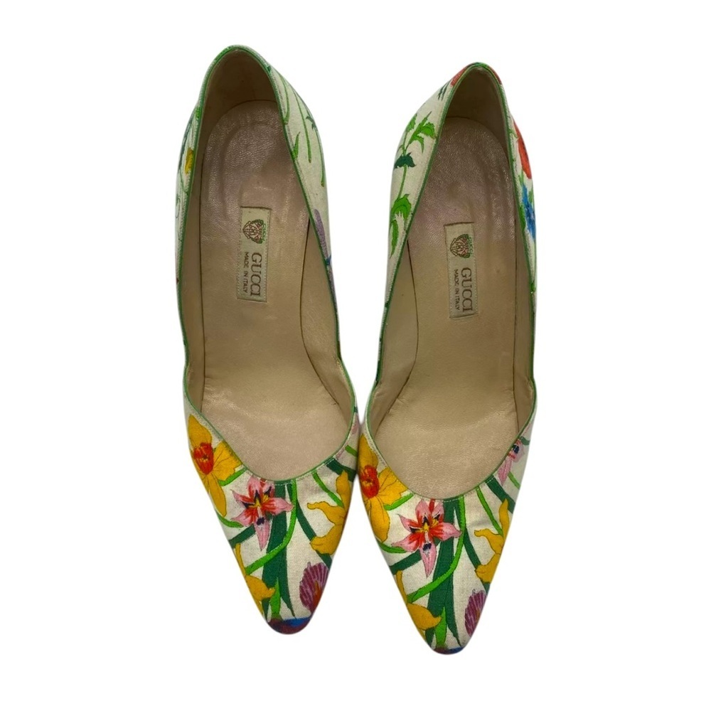 Authentic Gucci floral pumps size 38B